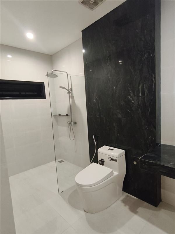 Walk-in rain shower